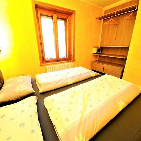 Residence Casa Longa By Livigno Accomodation Oda fotoğraf