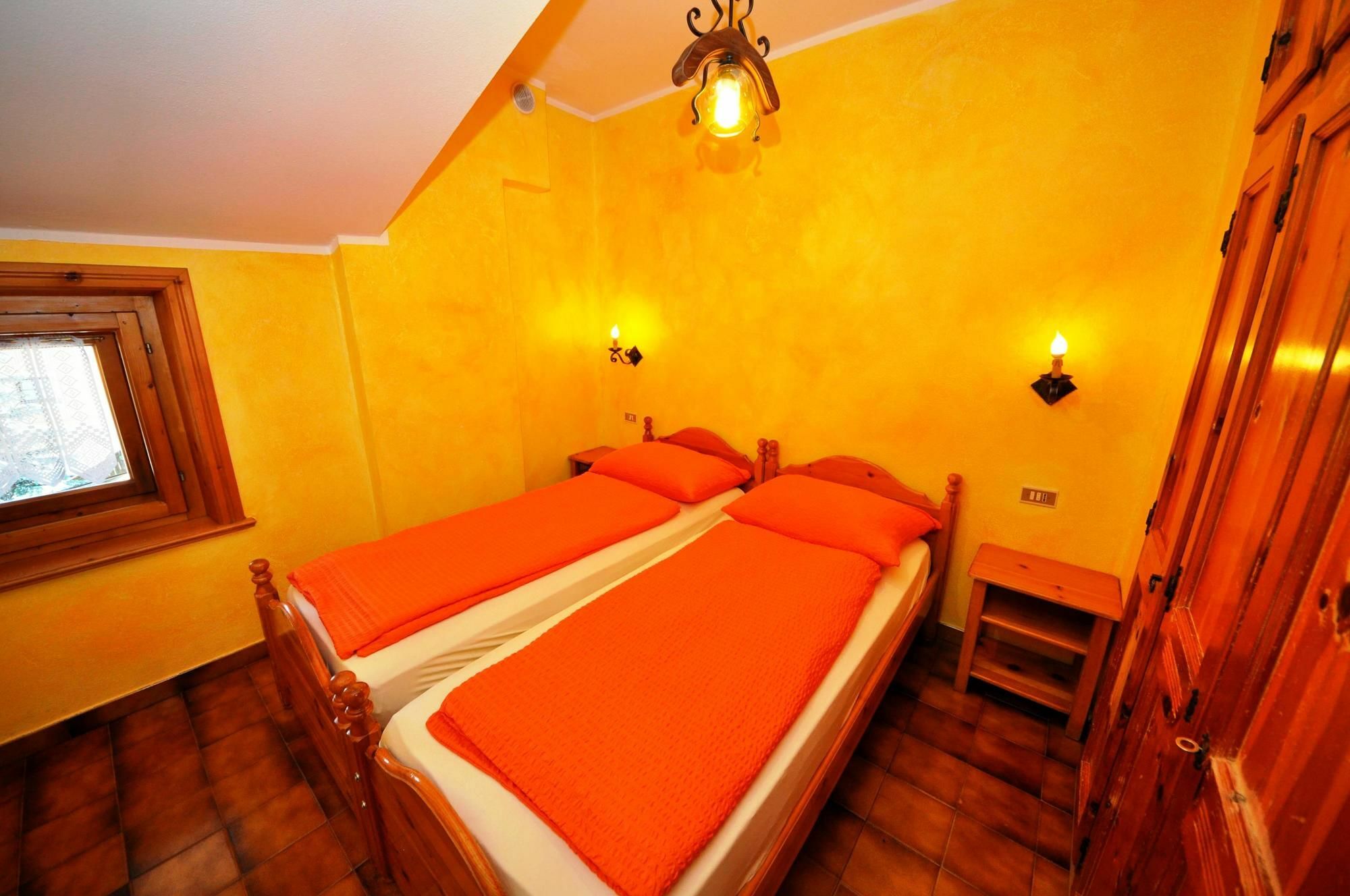 Residence Casa Longa By Livigno Accomodation Dış mekan fotoğraf