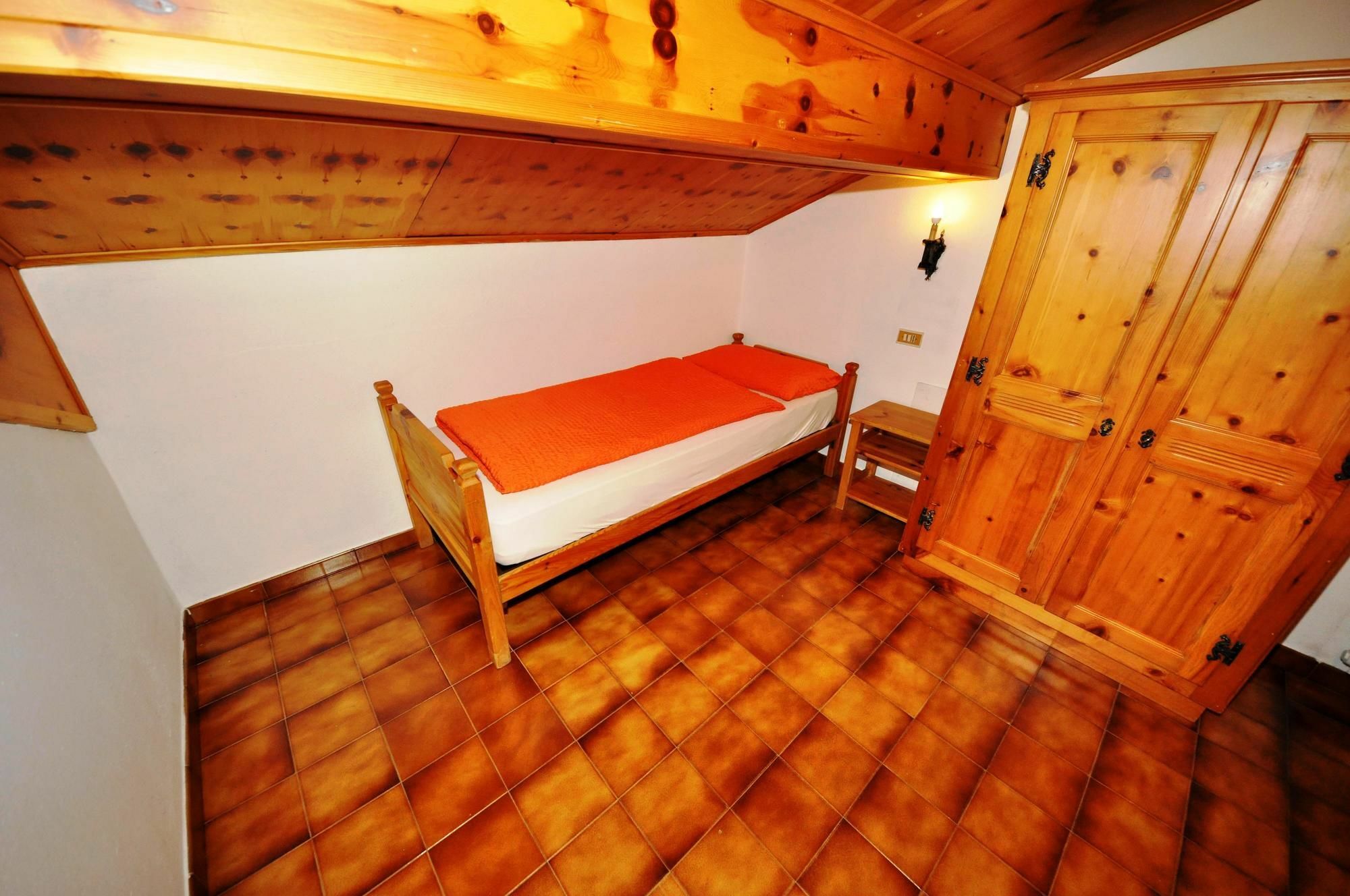 Residence Casa Longa By Livigno Accomodation Dış mekan fotoğraf