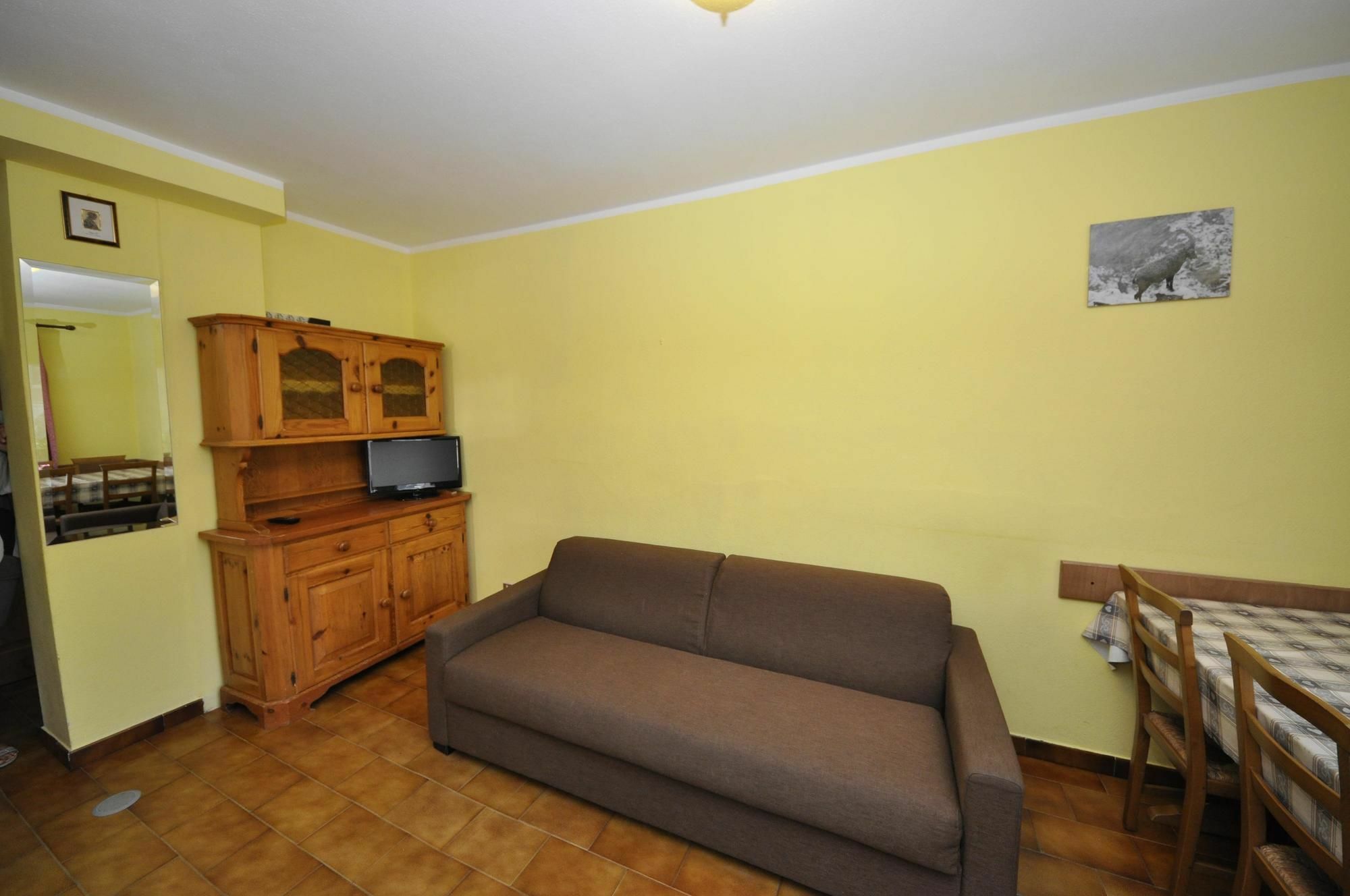 Residence Casa Longa By Livigno Accomodation Dış mekan fotoğraf